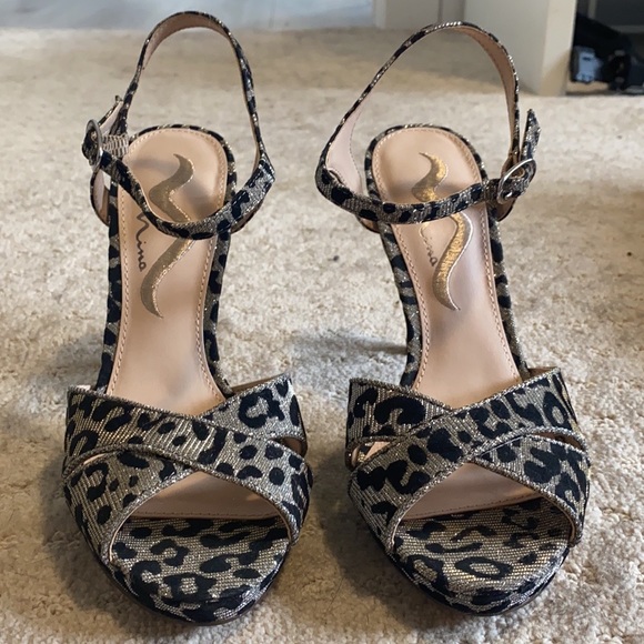 Silver/Black Velvet Heels - Picture 4 of 4